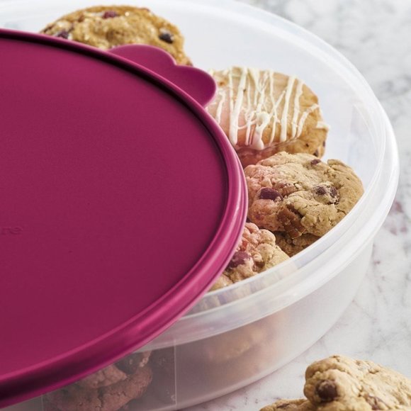 Tupperware Round Container - Picture 13 of 14
